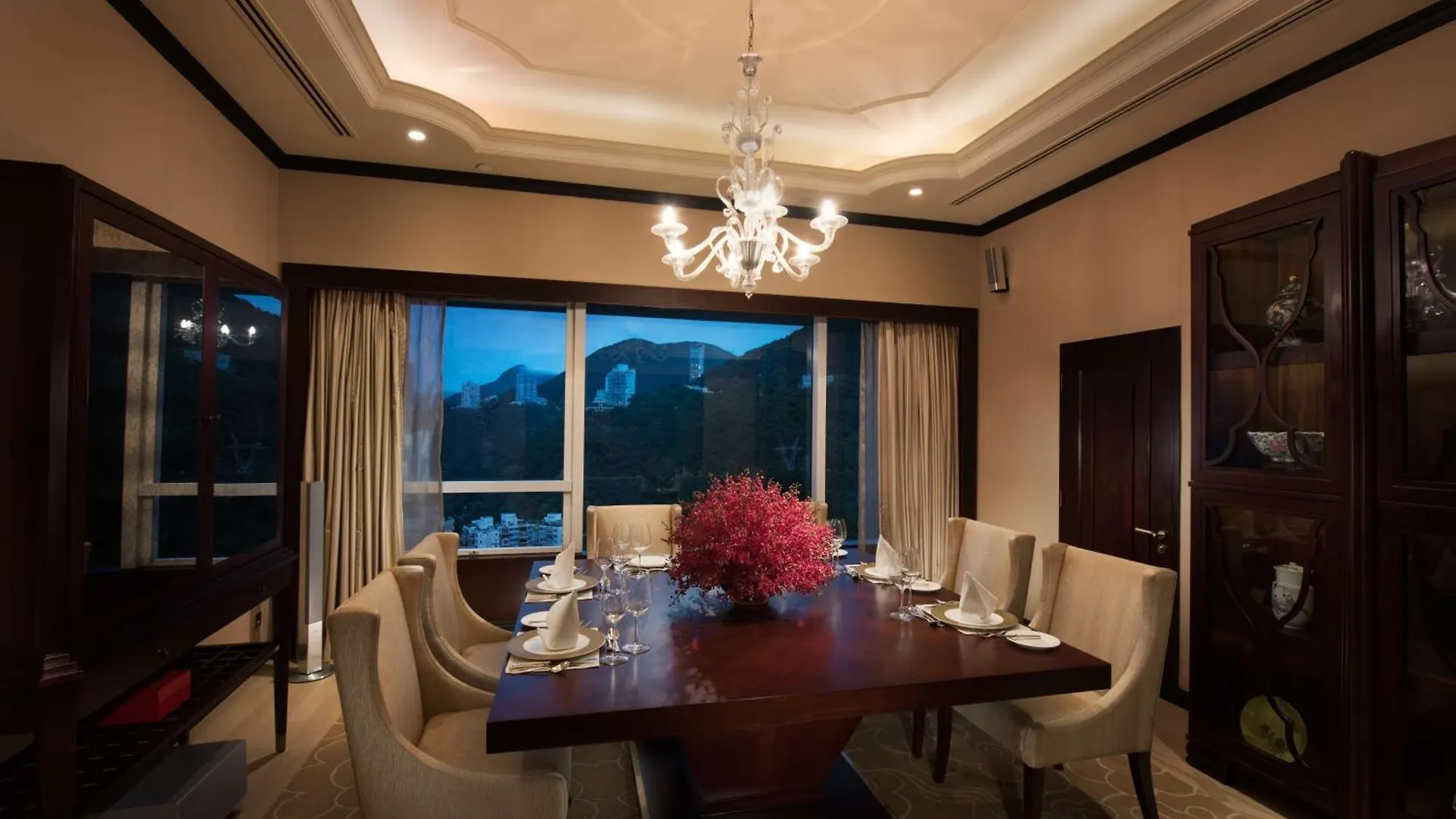 Conrad Hong Kong Hotel
